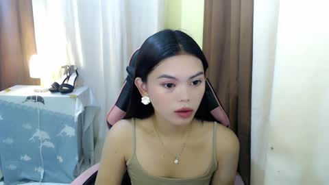 Snapshot of yourlovelytranspinay chatting on February 2025 01:04:02 AM your lovely Dina online show from February 2025 01:04:02 AM