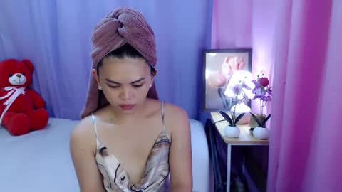 your lovely Dina online show from May 2026 01:44:01 AM