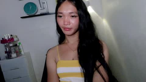 Nina online show from April 2026 05:11:01 PM