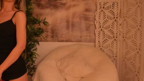 Sarah online show from January 2025 08:43:01 PM