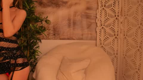 Sarah online show from January 2025 10:13:02 PM