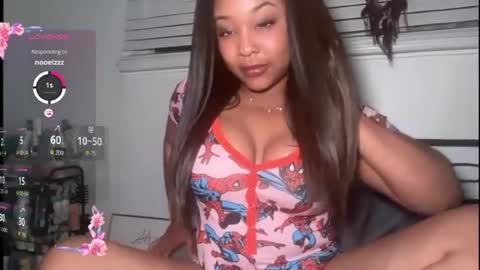 YOURMOMMY online show from June 2026 04:48:01 AM