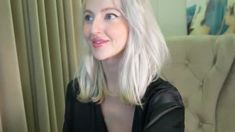 Snapshot of yournaughtymiss chatting on September 2025 08:02:01 PM Eva online show from September 2025 08:02:01 PM