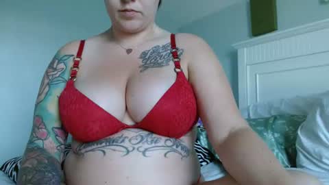 Snapshot of yournewbigmama chatting on June 2026 10:54:02 PM yournewbigmama online show from June 2026 10:54:02 PM