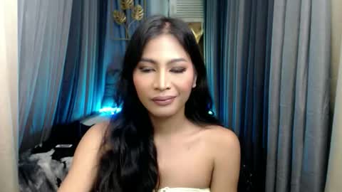yourprettybella_ts online show from November 2025 09:14:02 PM