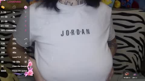 Snapshot of yours_good_mood chatting on December 2024 01:28:01 AM Im - DANI .insta - hardblade1 online show from December 2024 01:28:01 AM