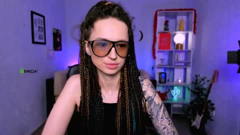 yours_sunny online show from April 2026 07:44:01 PM