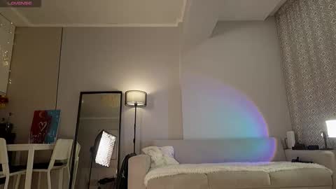 Snapshot of yoursecretloveee chatting on February 2026 02:11:02 PM Luminous Luna online show from February 2026 02:11:02 PM