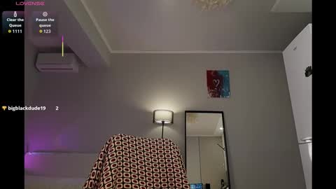 Snapshot of yoursecretloveee chatting on February 2026 01:18:01 PM Luminous Luna online show from February 2026 01:18:01 PM