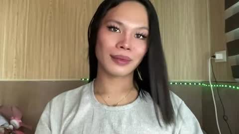 Snapshot of yourseductive_jem chatting on June 2026 06:33:02 AM yourseductive_jem online show from June 2026 06:33:02 AM