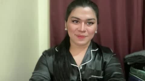 LALA online show from May 2026 08:04:04 PM