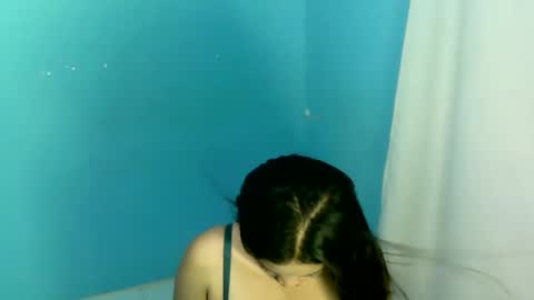 yoursweet_vanessa26 online show from September 2025 01:33:02 PM