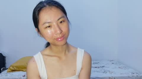 Snapshot of yoursweetestkiwi chatting on May 2026 02:06:01 AM Kiwi online show from May 2026 02:06:01 AM