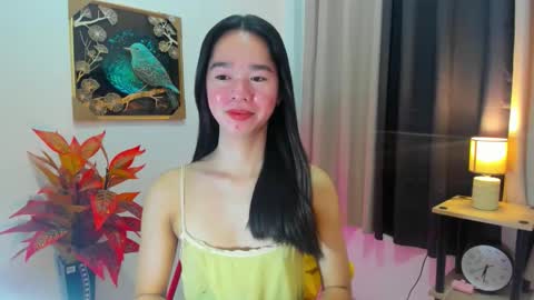 yourtinybunny online show from April 2026 11:14:02 AM