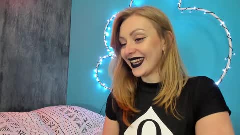 Snapshot of yourvenus00 chatting on January 2025 04:19:02 PM YourVenus00 -Follow my OF online show from January 2025 04:19:02 PM