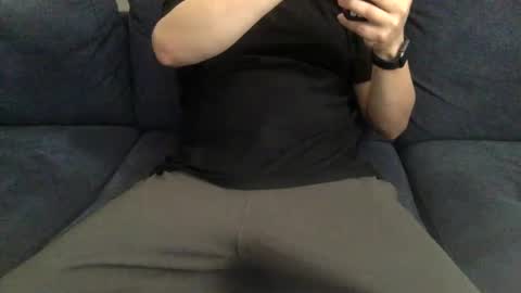 Snapshot of yque2 chatting on February 2025 06:05:02 PM yque online show from February 2025 06:05:02 PM