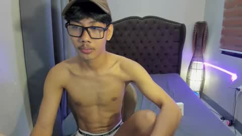 Snapshot of yrodnx chatting on January 2026 11:30:01 PM rode online show from January 2026 11:30:01 PM