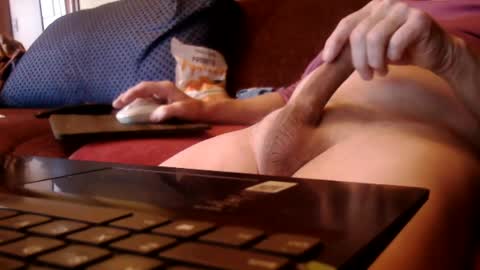 Snapshot of ytsim58 chatting on December 2024 06:02:02 PM ytsim58 online show from December 2024 06:02:02 PM