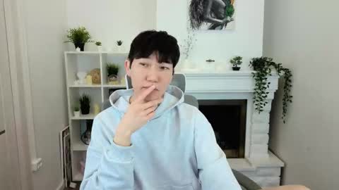 Snapshot of yugoasian chatting on January 2026 12:40:02 PM Yugo online show from January 2026 12:40:02 PM