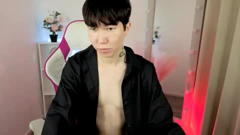 Snapshot of yugoasian chatting on January 2026 12:32:02 PM Yugo online show from January 2026 12:32:02 PM