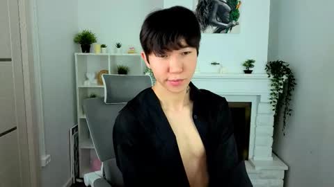 Snapshot of yugoasian chatting on February 2026 12:32:01 PM Yugo online show from February 2026 12:32:01 PM