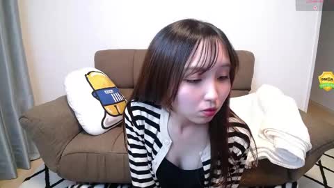 yui_x online show from May 2026 10:45:01 AM