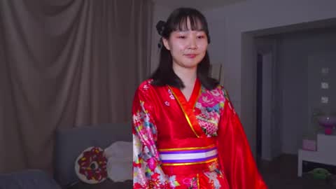 Snapshot of yui_yummy chatting on May 2026 05:10:01 PM Yui online show from May 2026 05:10:01 PM