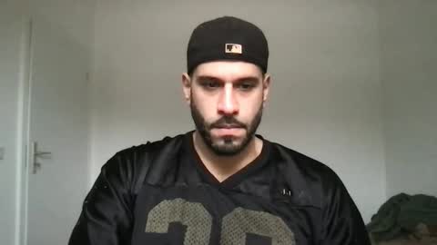 Snapshot of yul53 chatting on November 2025 11:33:02 AM yul53 online show from November 2025 11:33:02 AM