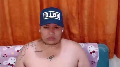 Snapshot of yulandval chatting on September 2025 12:11:02 AM yul and val couple online show from September 2025 12:11:02 AM