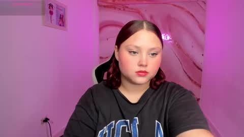 Yuliet online show from November 2025 08:51:01 PM