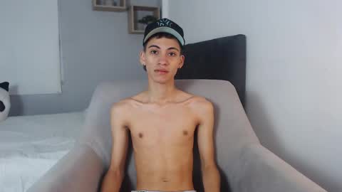 yulian_vasquez online show from March 2025 12:09:02 PM