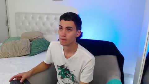 yulian_vasquez online show from February 2026 07:21:01 PM