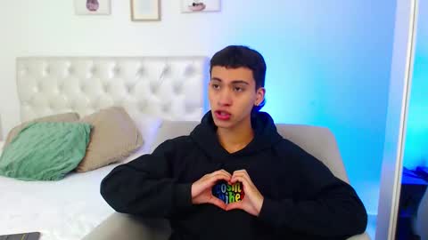 yulian_vasquez online show from February 2026 07:12:02 PM