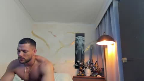 yulian 2811 online show from May 2026 02:19:02 AM