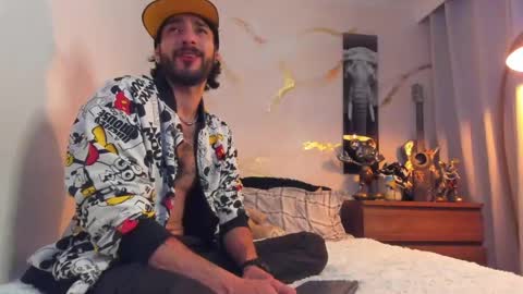 yulian 2811 online show from May 2026 11:17:02 PM