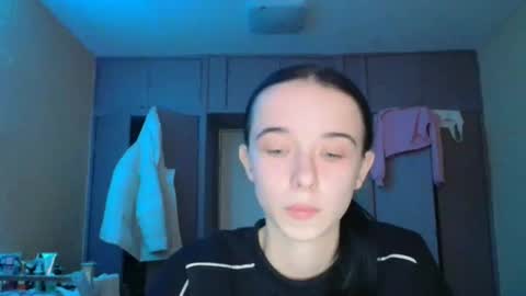 Yuliia online show from November 2025 08:26:01 AM