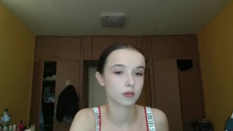 Yuliia online show from May 2026 10:20:02 AM
