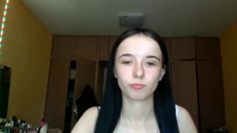 Yuliia online show from May 2026 09:16:02 AM