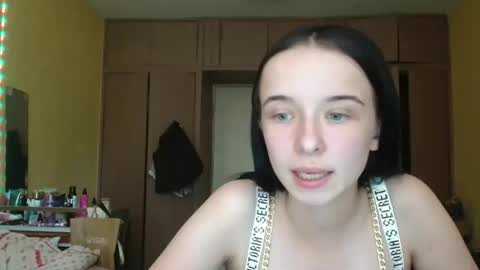 Yuliia online show from May 2026 12:23:01 PM