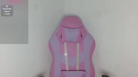 Yuli and SaraIndependent model online show from December 2025 04:07:01 AM