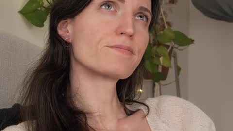 yulla dao online show from February 2025 03:04:01 PM