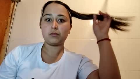 yulyorozco2020 online show from April 2026 01:33:01 AM