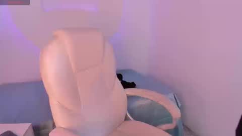 YUMEKO  online show from September 2025 01:34:02 PM