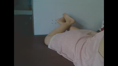 yumi123_ online show from October 2025 02:04:01 AM