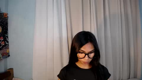 CALL ME YUMLEXX online show from June 2026 10:15:01 AM