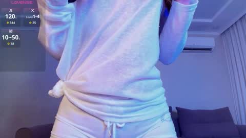 Yumi online show from May 2026 08:17:01 PM