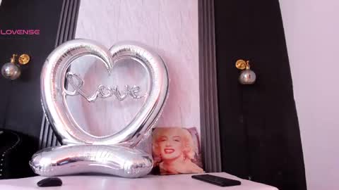 Yummyduo online show from May 2026 11:48:01 AM