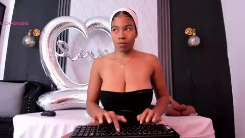 Yummyduo online show from May 2026 11:05:02 AM