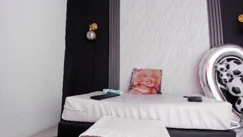 Yummyduo online show from July 2026 11:17:02 AM