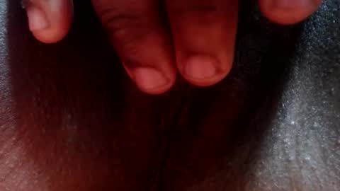 Snapshot of yummyhotclit4 chatting on February 2026 10:17:02 PM jessy online show from February 2026 10:17:02 PM